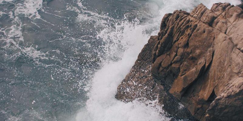 服务器技术博客：IPv6规模部署中三大过渡技术深度对比与实战选择策略