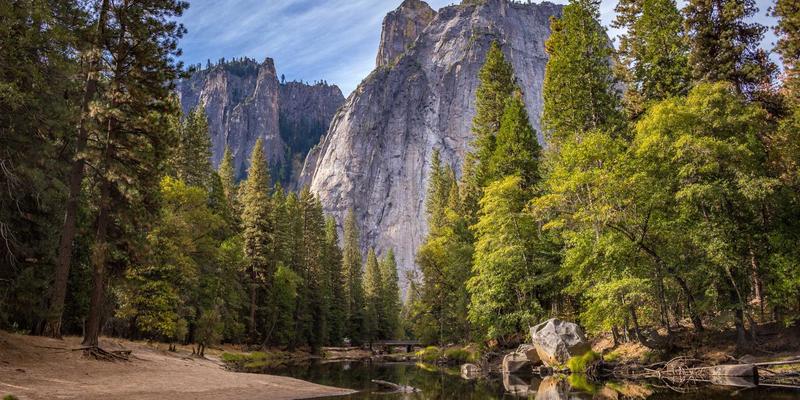 编程赋能网络革新：SDN如何重塑数据中心架构与资源管理